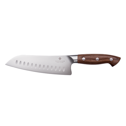 Santoku 19 cm – Duits staal en walnoothouten handvat