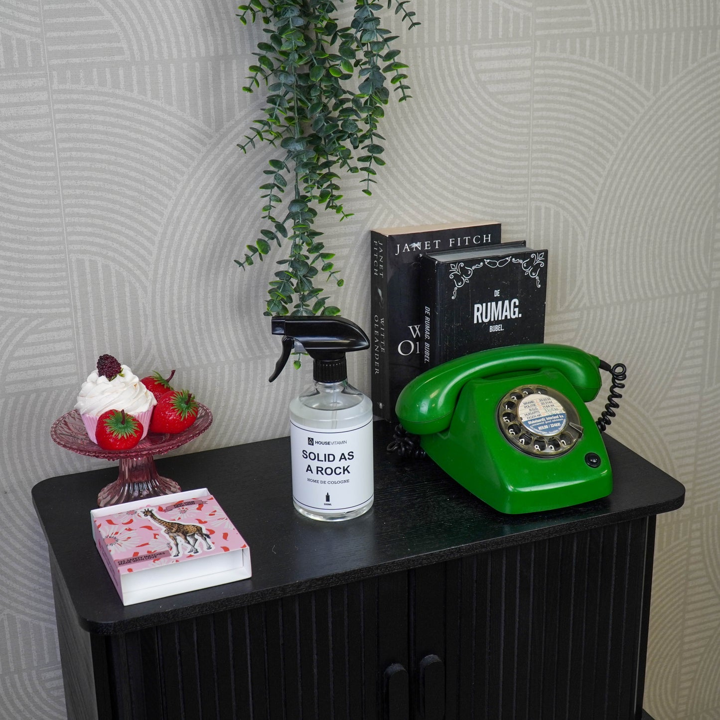 Roomspray - Solid as a Rock - Bergamotgeur- 500 ml