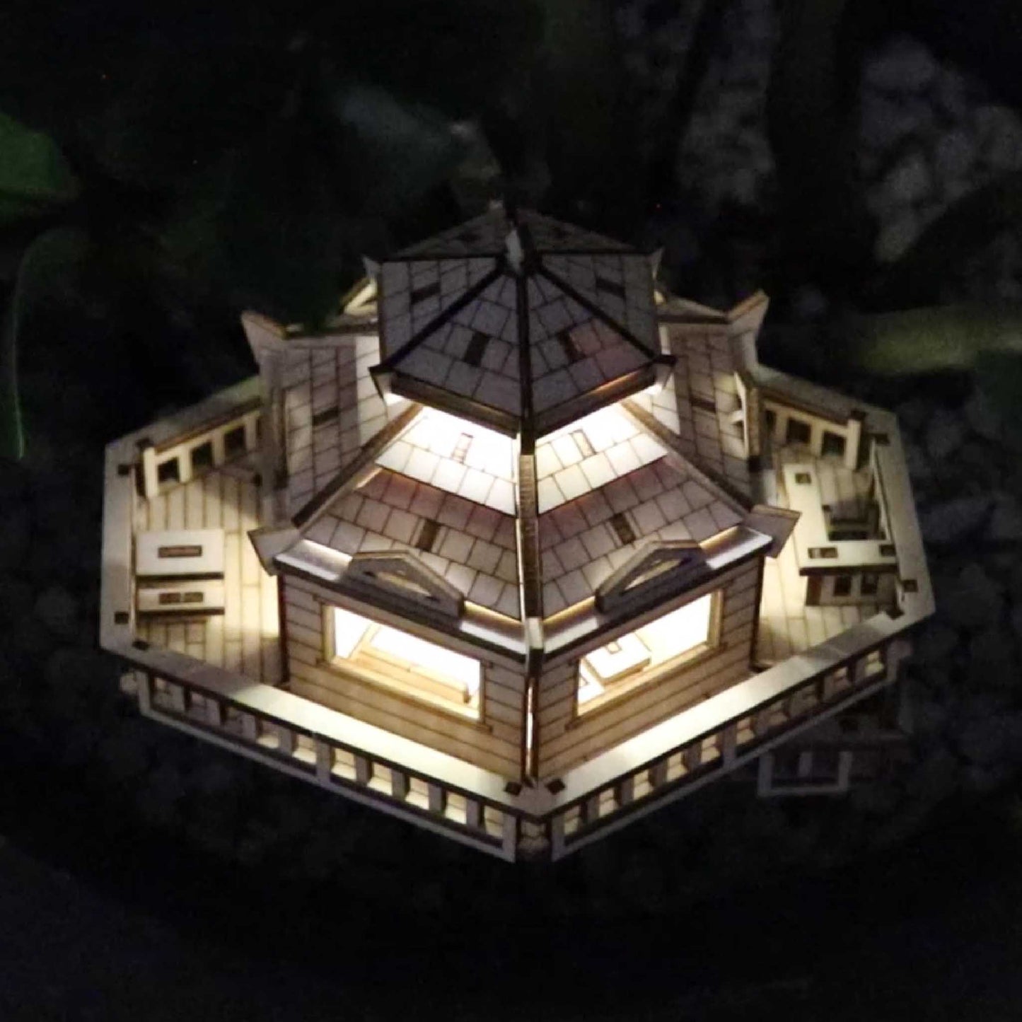 Woodland Outpost Vogelhuisje (DIY)